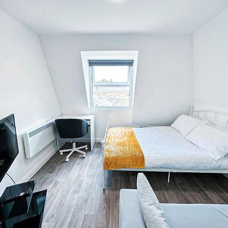 Lovely Studio Apartment เมดสโตน ภายนอก รูปภาพ