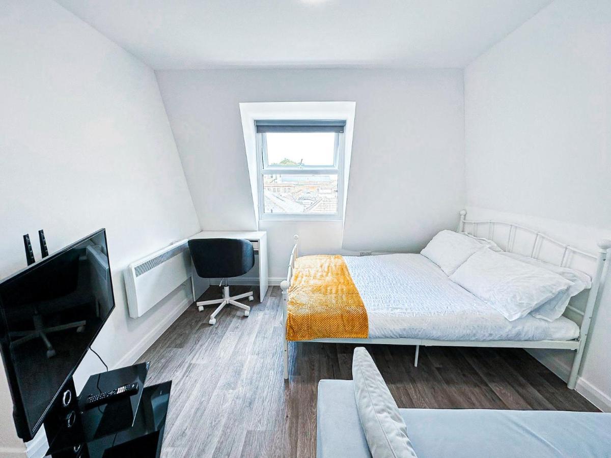 Lovely Studio Apartment เมดสโตน ภายนอก รูปภาพ